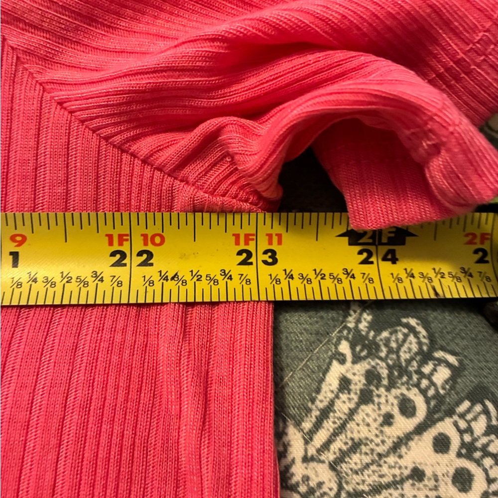 Jessica Simpson Coral V-Neck Rib Knit Short Sleeve Top - Picture 3 of 8